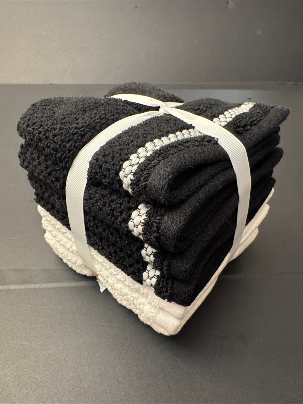 8pc TRULY LOU 💯% Cotton Washcloth Towel Set - 4WT4CAV - White/Black